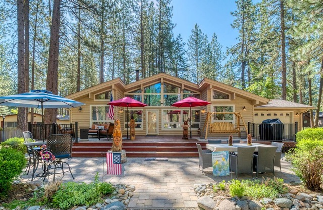 Cedar Chalet - 6 Cedar Lane