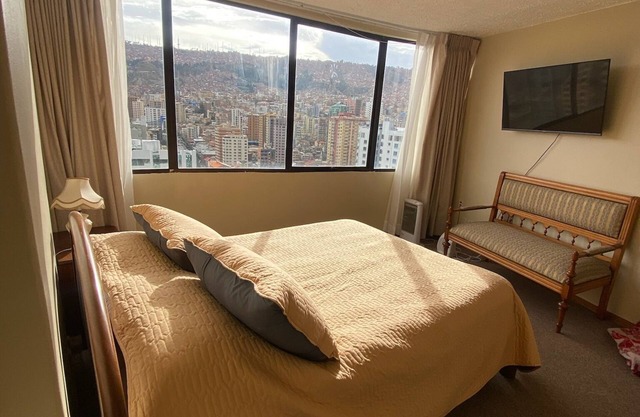 Central Apartment with Stunning Views in La Paz