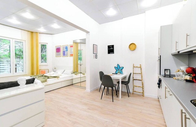 Central Comfort: AC, Self Check-In & Style