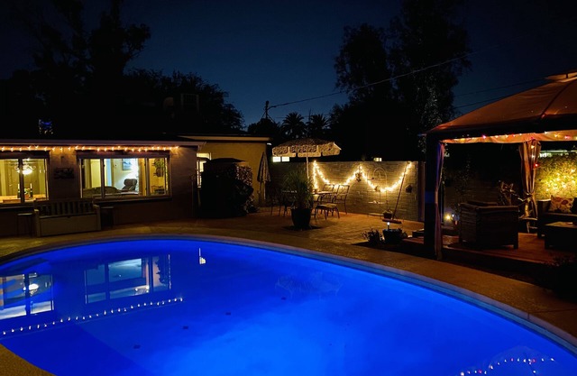 Central location with all the right amenities for the perfect vacation.