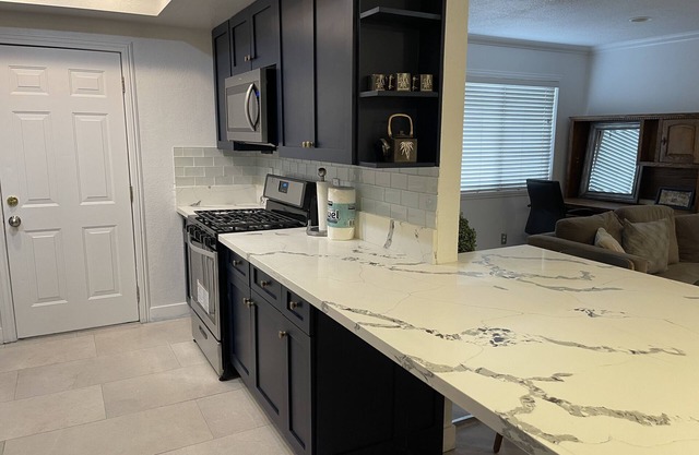 Central of LA 7beds 2bathroom single level home