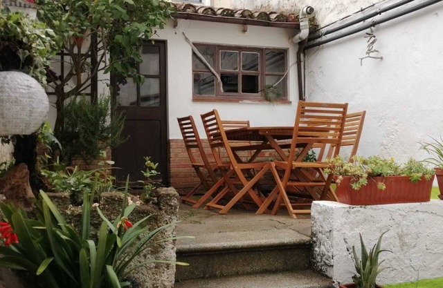 Centrally located house with patio
