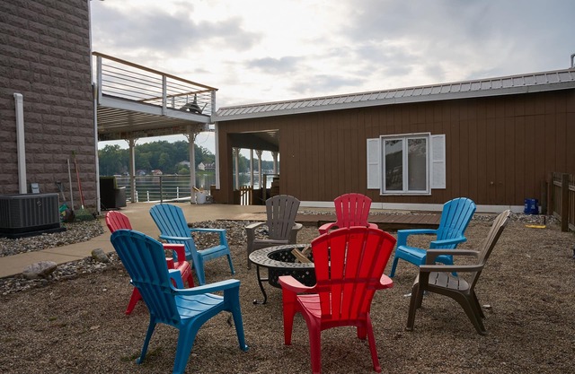 Centrally Located in Heart of Sister Lakes, Michigan