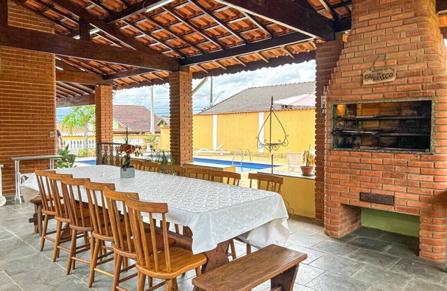 Chácara elegante com piscina e lazer em Atibaia/SP