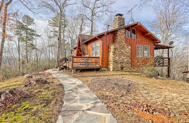 Chaco`s Chalet Cabin in the Smokies