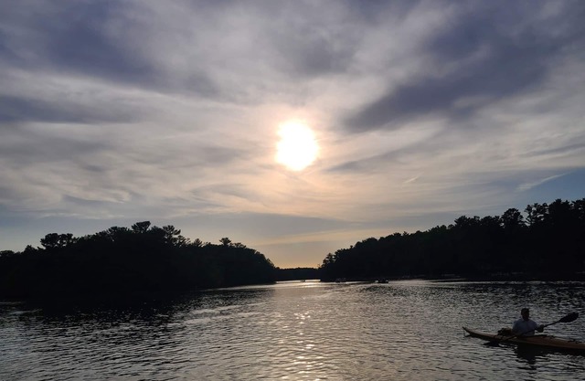 Chain of Lakes House-3 Bedroom Pontoon Boat Available