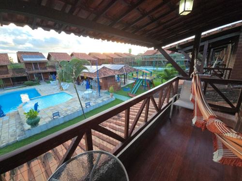 Chalé Aconchegante com Vista para Piscina