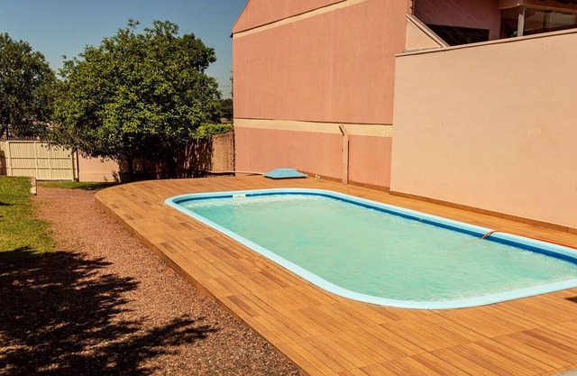 Chalé c piscina e churrasqueira em São Leopoldo/RS