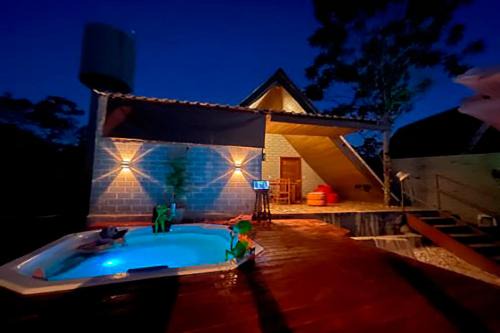 Chalé elegante com hidromassagem aquecida