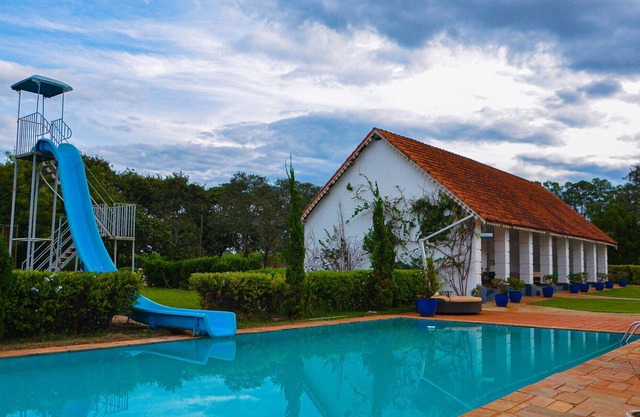 Chalé inglês na Fazenda Visconde perto de Ribeirão