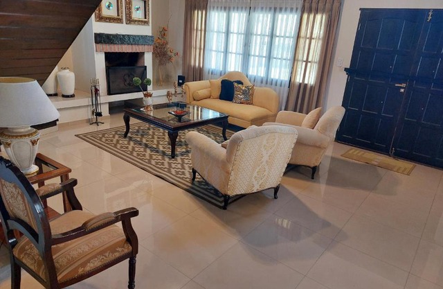 Chalet a 10 minutos del aeropuerto.