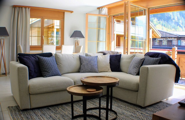 Chalet Edelweiss: Spacious Luxury, Stunning View