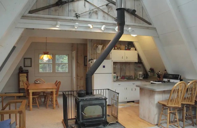 Chalet in West Dover minutes to Mount Snow