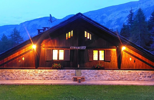 CHALET - MAS DELE STRIE - 8 beds, 3 bedrooms, 3 bathrooms, dogs allowed- Dolomites