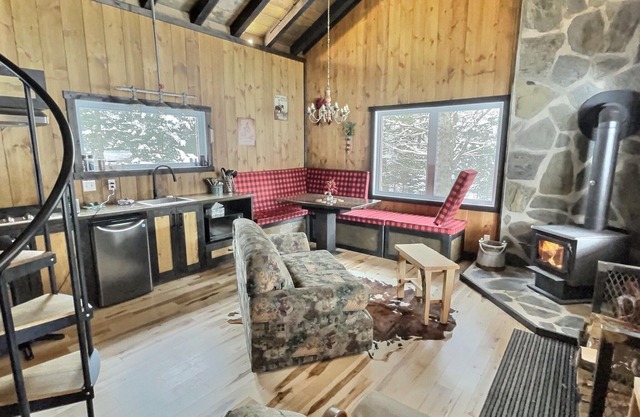 Chalet Rustchic Le Madison at the foot of Mont Megantic
