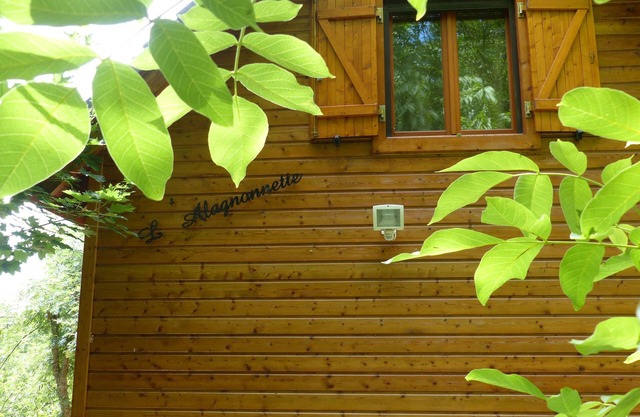 Chalet sleeps 6.