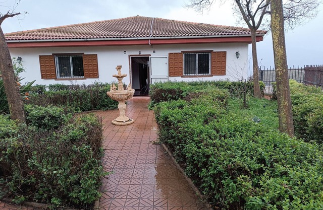 Chalet Venta del Aire Cortijo Terrón, ideal for families and groups, capacity 15 people