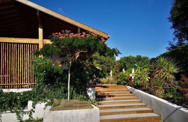 Chambre La Centrale : private terrace -Heated swimming pool, 5mn from the beach