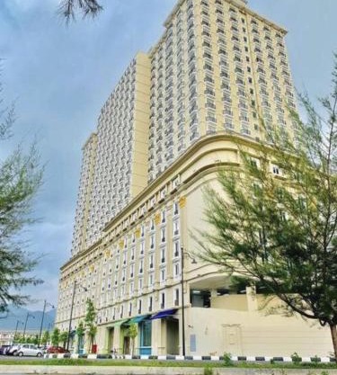 Champs Elysees Homestay by Landmark @ Kampar
