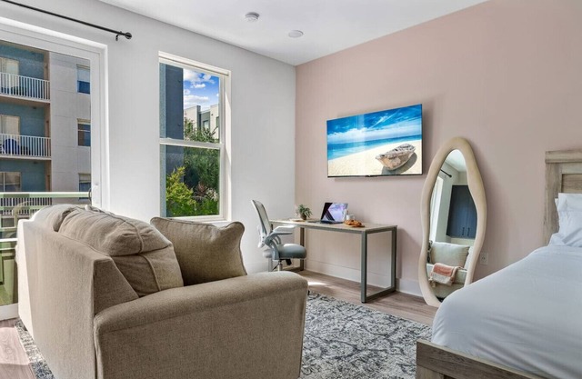 Channelside: Workers Paradise| Near Everything