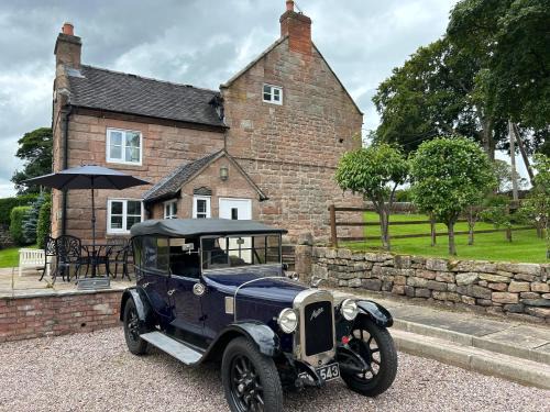 Character 3 Bed Peak District Farmhouse - Alton Towers, Scarefest, Polar Bears, Chatsworth