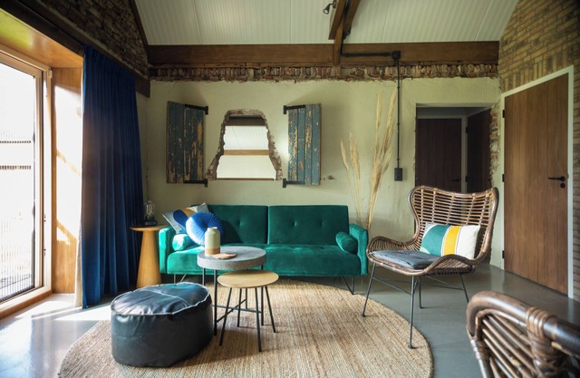 Characteristic vacation home "Willem" overlooking meadows
