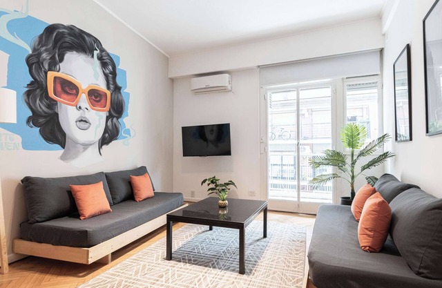 Charcas 3 Bd 2 Ba in Recoleta