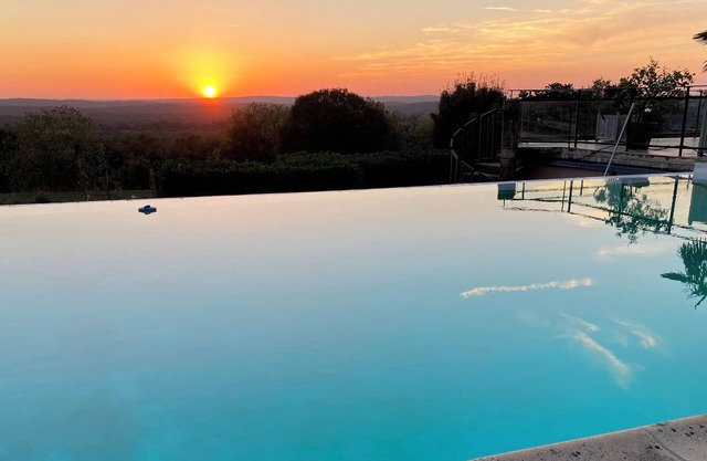 Charm, comfort, breathtaking views under the stars