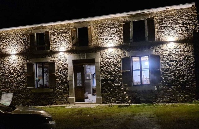 Charmant Corps de Ferme à la Montagne