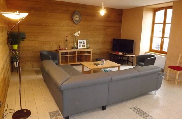 Charming Mountain House, Near Ski Resort, Fully Equipped, Pet Friendly, Enclosed Garden