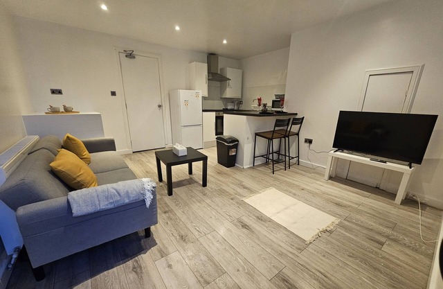 Charming 1-Bed Apartment in Huddersfield