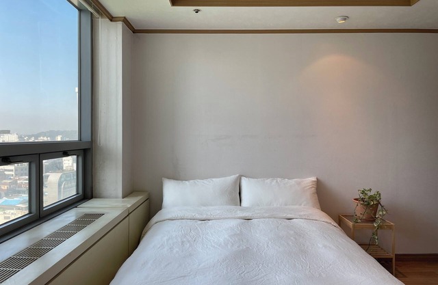 Charming 1-bedroom apartment in brilliant Seoul