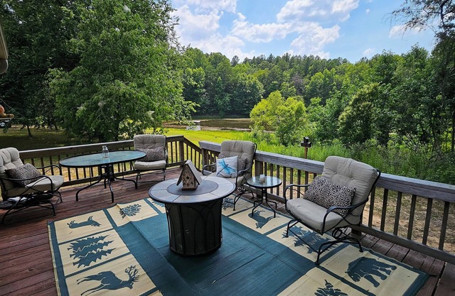 Charming 1-bedroom country getaway in serene Salisbury