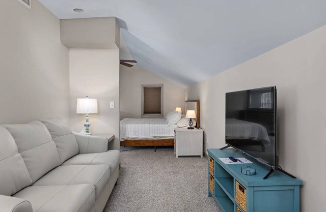 Charming 1-bedroom house in fabulous Florence Alabama