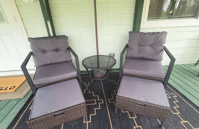 Charming 1-bedroom tiny house 5 minutes from Spirit of the Suwannee Music park