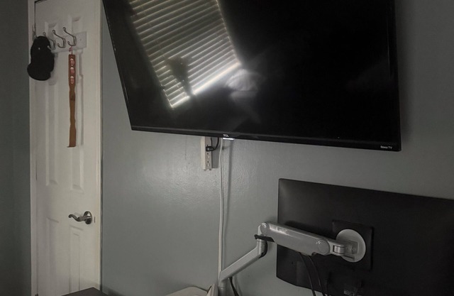 Charming 1-bedroom with WiFi and AC in marvelous Minneapolis