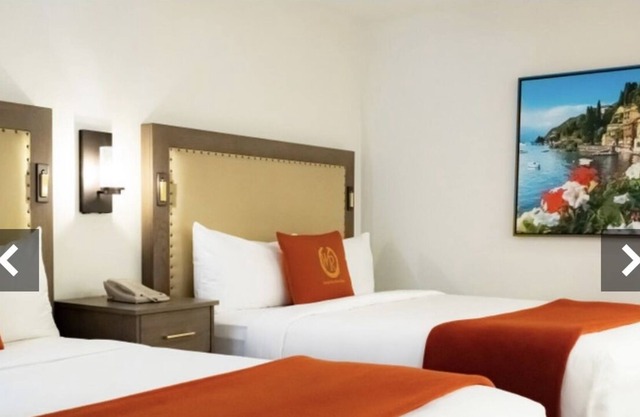 Charming 1 or 2 bedroom suite 7 day minimum stay is required