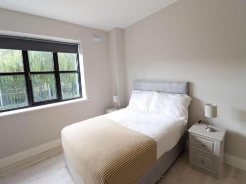 Charming 2-Bed Apartment in Dublins Countryside