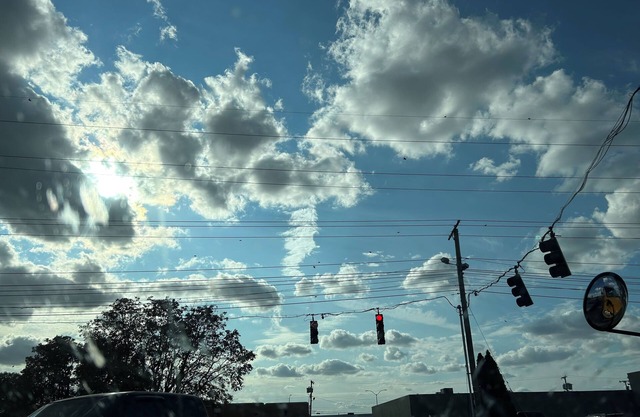 Charming 2-bedroom apartment with AC, WiFi in awesome Owensboro