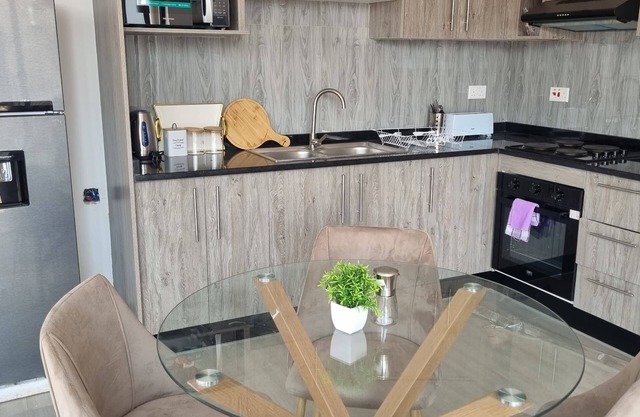 Charming 2-bedroom apartment with AC and WiFi in welcoming Lusaka 6