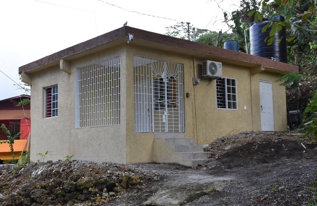 Charming 2-bedroom house with AC, WiFi in enchanting Port Antonio, Portland