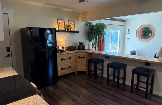 Charming 2-bedroom house in Mount Gilead with Hot Tub and Fire Pit