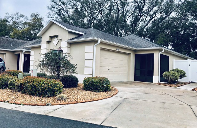 Charming 2-bedroom house in the friendliest neighborhood - The Villages!
