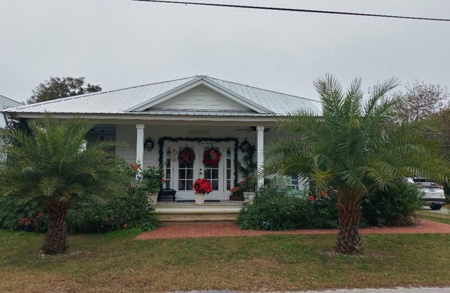 Charming 2bdrm cottage in beautiful & historic Fernandina Beach on Amelia Island