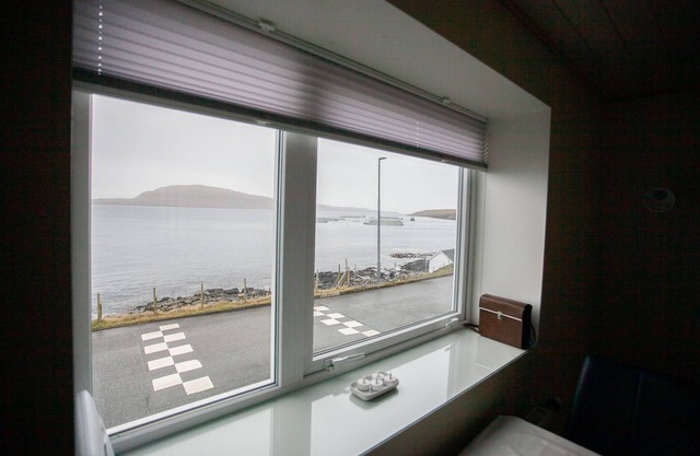 Charming 2Br Apartment, Sea View