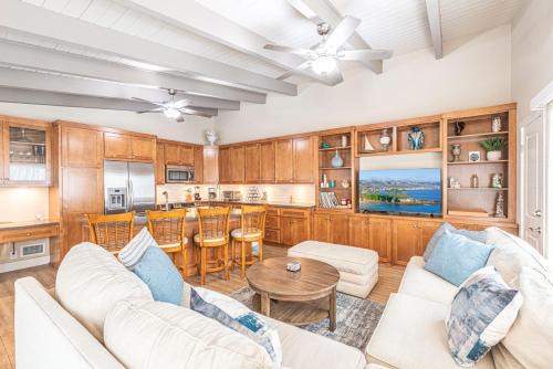 Charming 2Br Condo W Ac Steps To Beach & Balboa Pier By Beachview Rentals