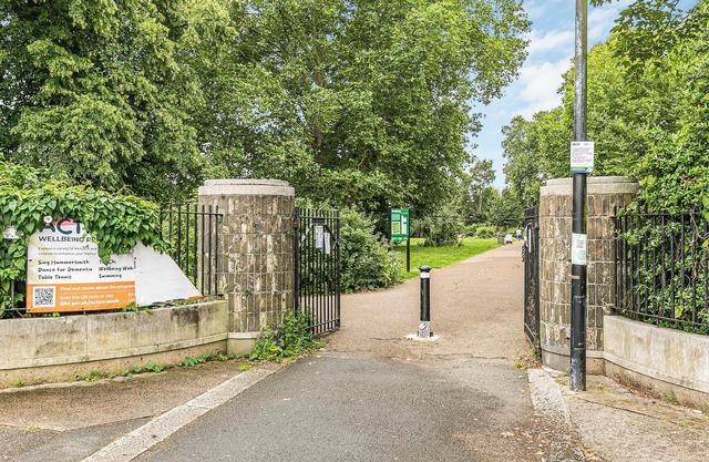 Charming 2BR Family Home with Private Garden