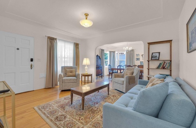 Charming 3 BD Home in the Heart of Little Italy!