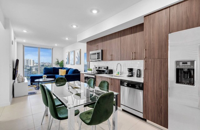 Charming 3-Bed Mins from Brickell W/Free Parking