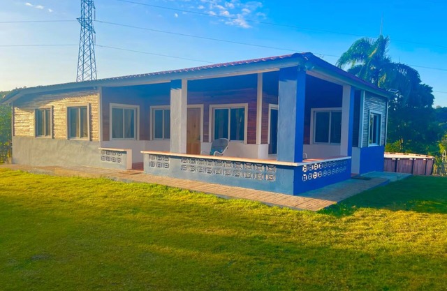 Charming 3-bedroom cabin with WiFi and AC in enchanting Rio San Juan